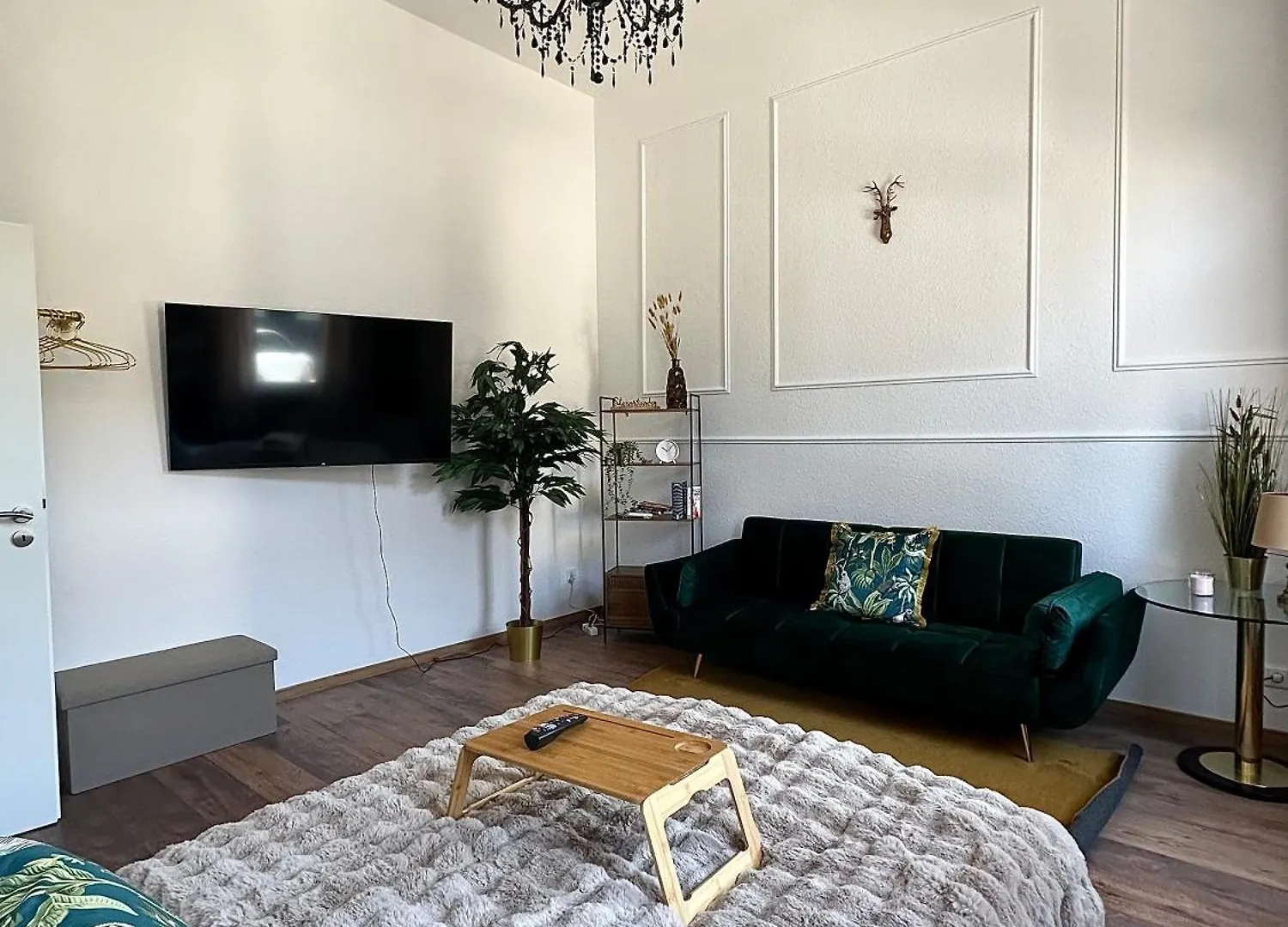 Premium-Apartment Im Duisburger Sueden, Naehe Duesseldorf Flughafen & Messe, Komplett Ausgestattetes Apartment Mit Modernen Altbau-Flair
