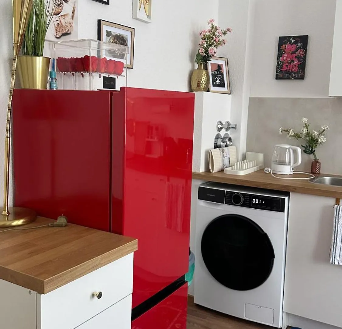 Premium-Apartment Im Duisburger Sueden, Naehe Duesseldorf Flughafen & Messe, Komplett Ausgestattetes Apartment Mit Modernen Altbau-Flair Germany