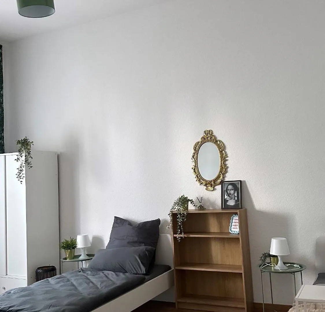 Premium-Apartment Im Duisburger Sueden, Naehe Duesseldorf Flughafen & Messe, Komplett Ausgestattetes Apartment Mit Modernen Altbau-Flair