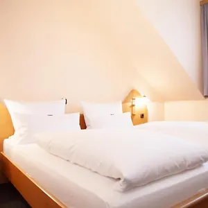 Hotel Lonac, Duisburg